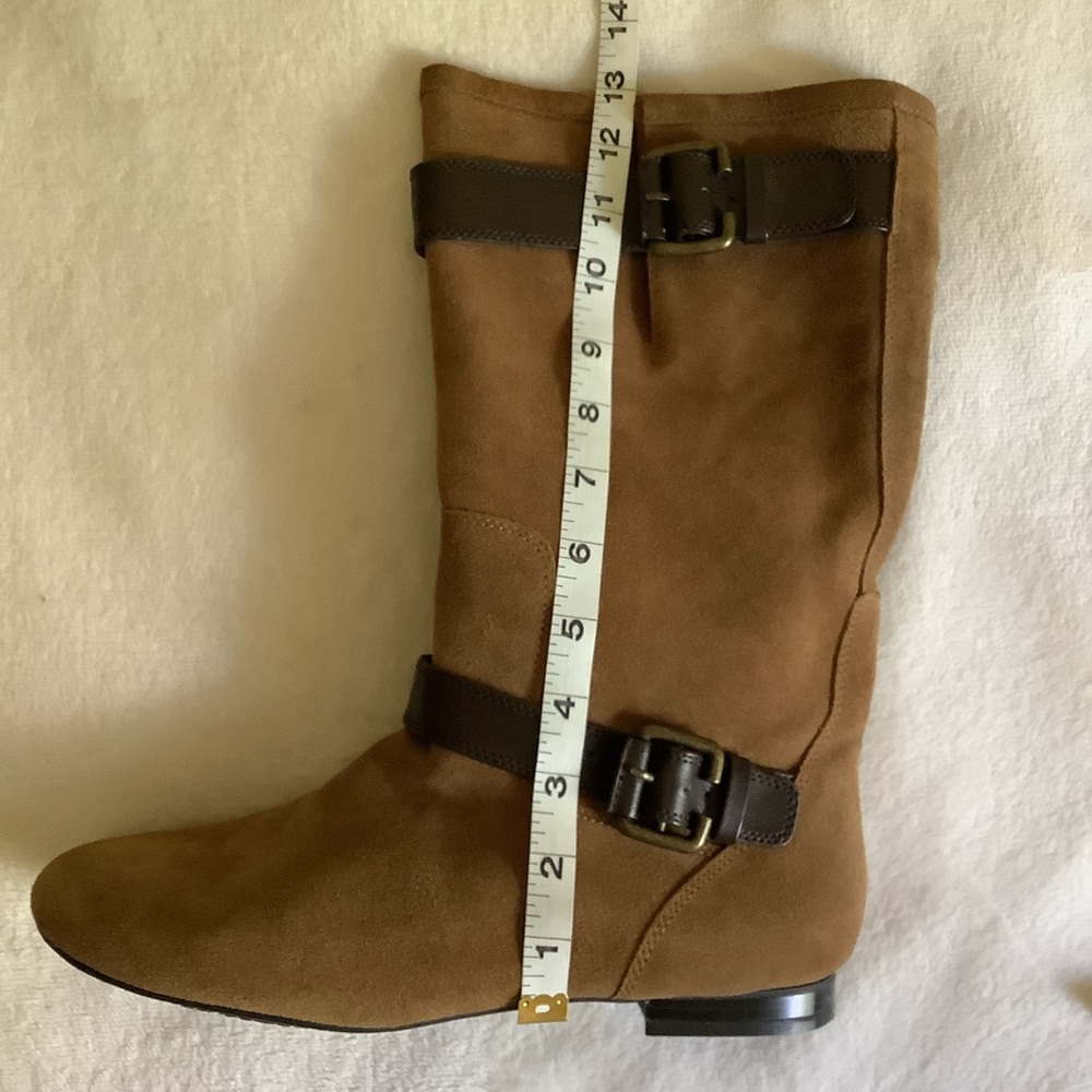 NWOT White Mountain Suede Boots - Picture 9 of 10